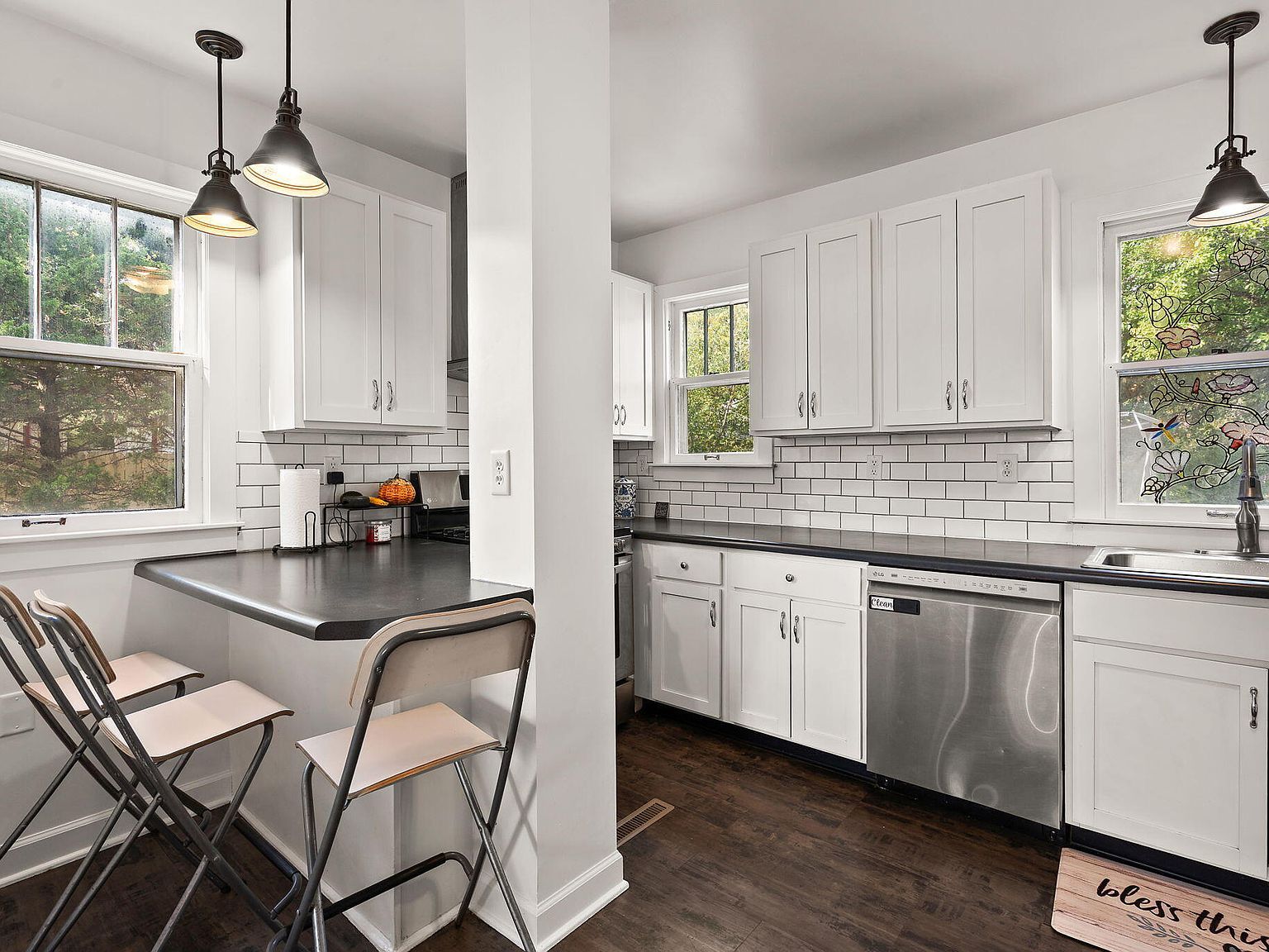 63 Kenwood St Hammond, IN 46324 | Single Family