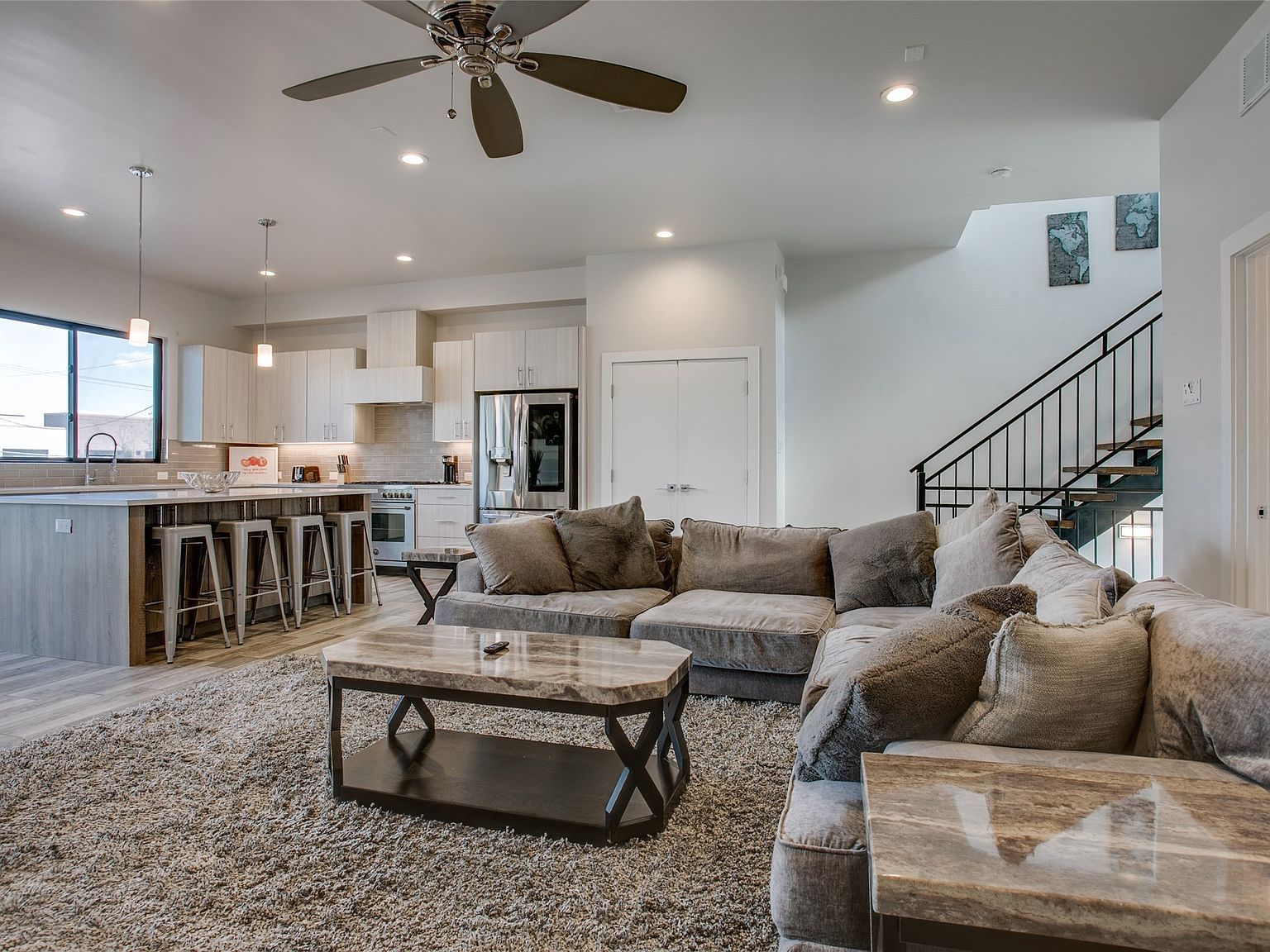 410 Melba St APT 2 Dallas, TX 75208  | Condominium