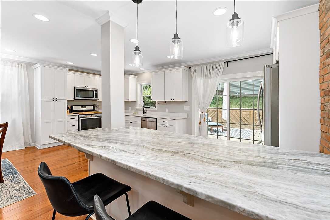 907 Nevin Ave Sewickley, PA 15143  | Single Family