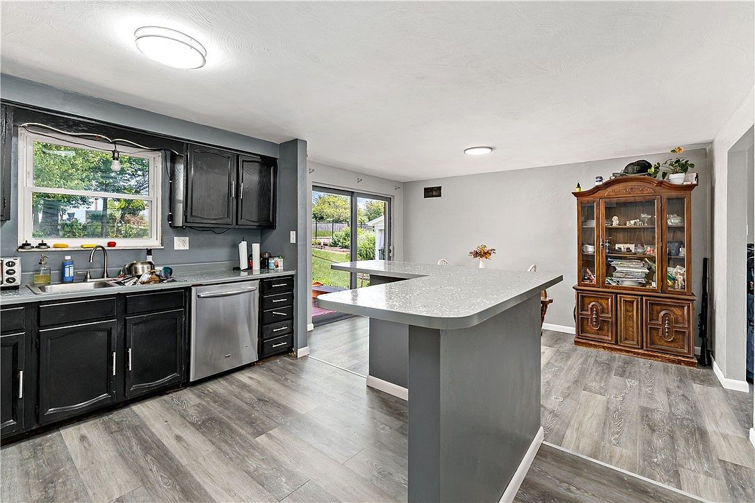 553 Indus St Pittsburgh, PA 15207 | Single Family