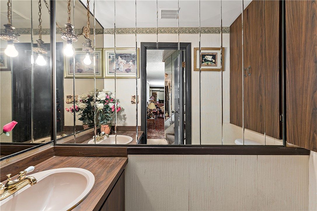 216 Catalpa Pl Pittsburgh, PA 15228  | Single Family