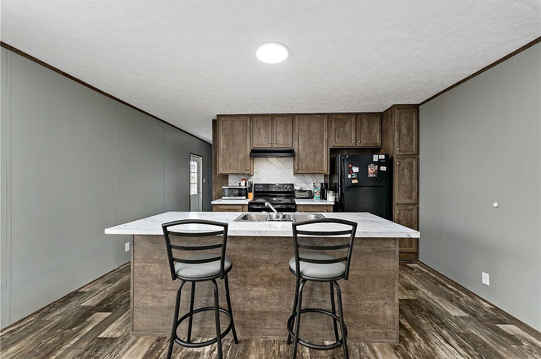 48 Brookhaven Ave S Washington, PA 15301  | New build