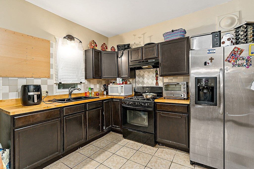 975 Thompson Ave Donora, PA 15033 | Single Family