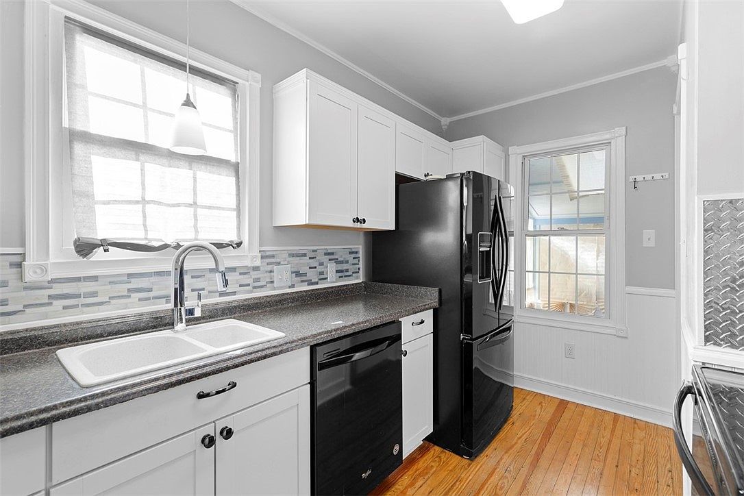 4 Pioneer Ave Pittsburgh, PA 15229  | Single Family