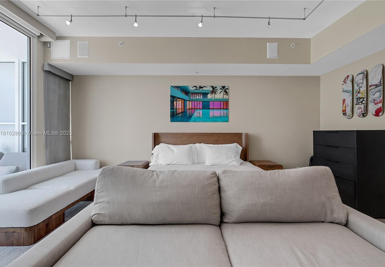 50 S Pointe Dr APT 606 Miami Beach, FL 33139 | Condominium