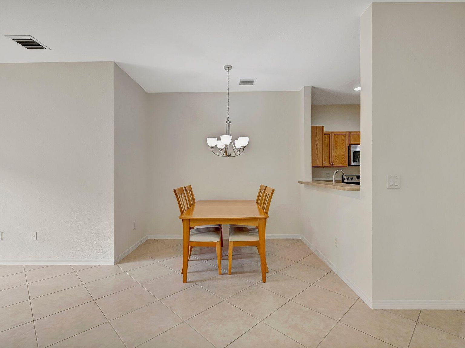 1600 SE Sheffield Ter APT 101 Stuart, FL 34994  | Condominium