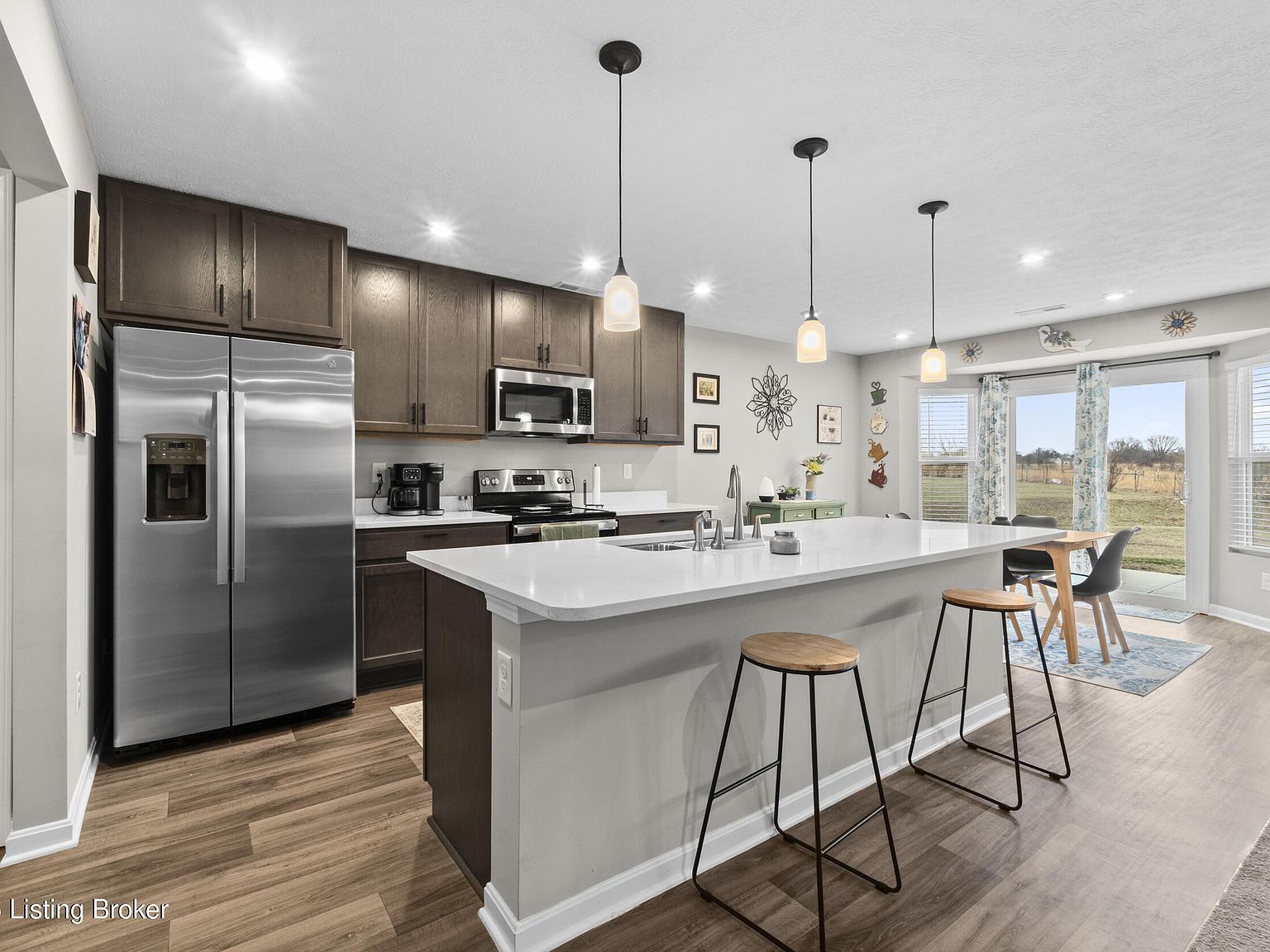 8809 Salute Way Louisville, KY 40229 | Single Family