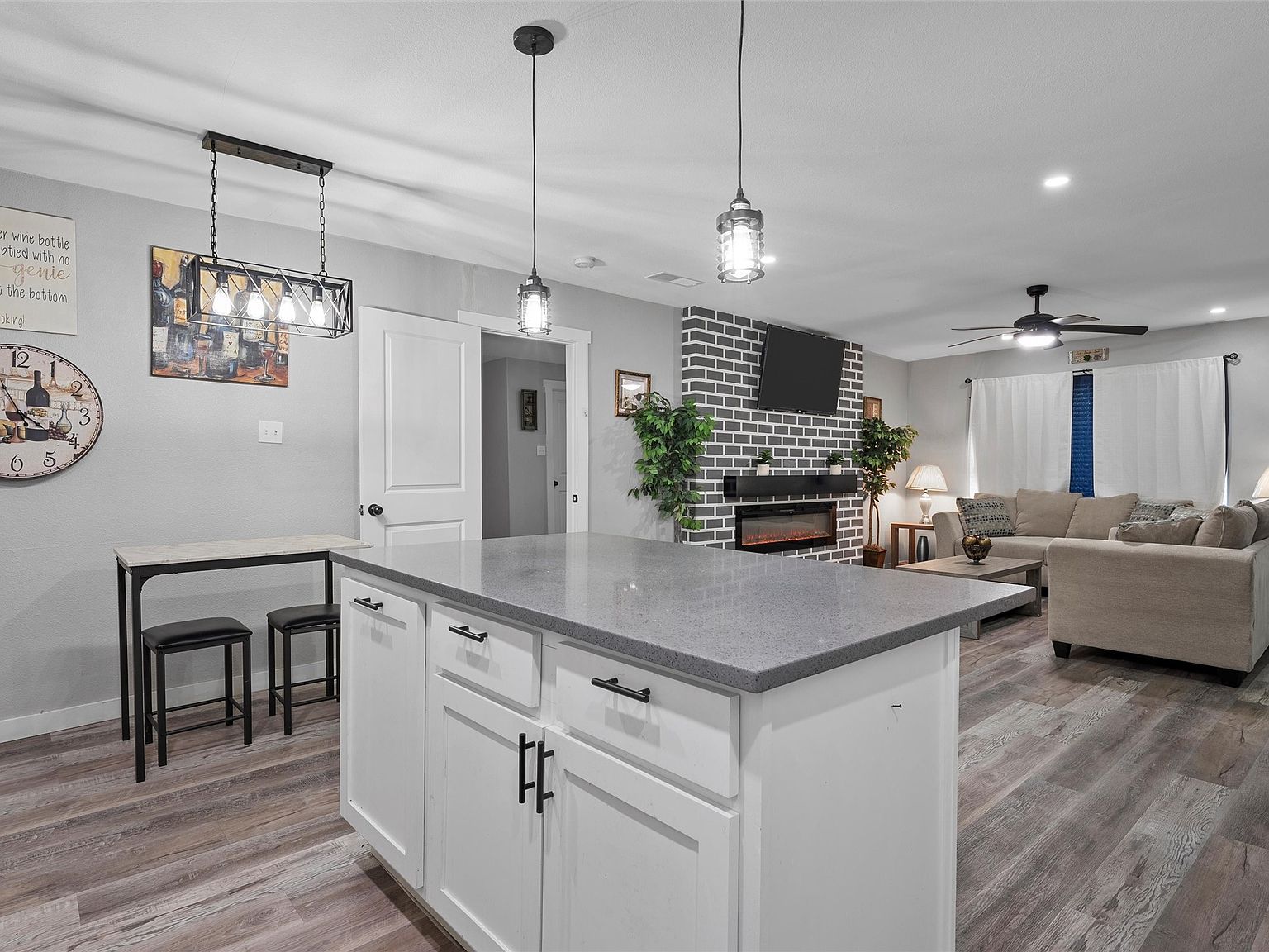 1014 E Franklin St Hillsboro, TX 76645 | Single Family