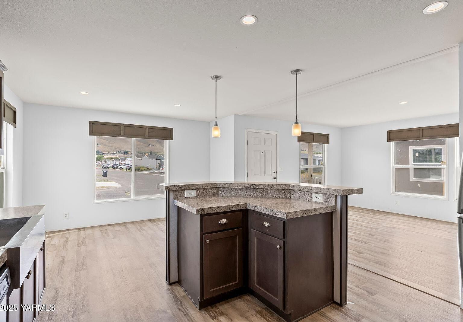 2802 S 5th Ave #17 Yakima, WA 98903  | New build