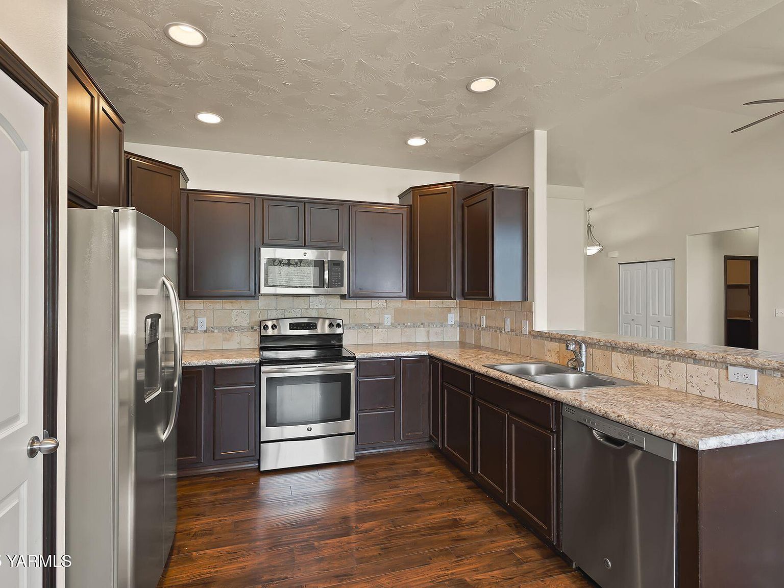 5901 Coolidge Rd Yakima, WA 98903  | Single Family