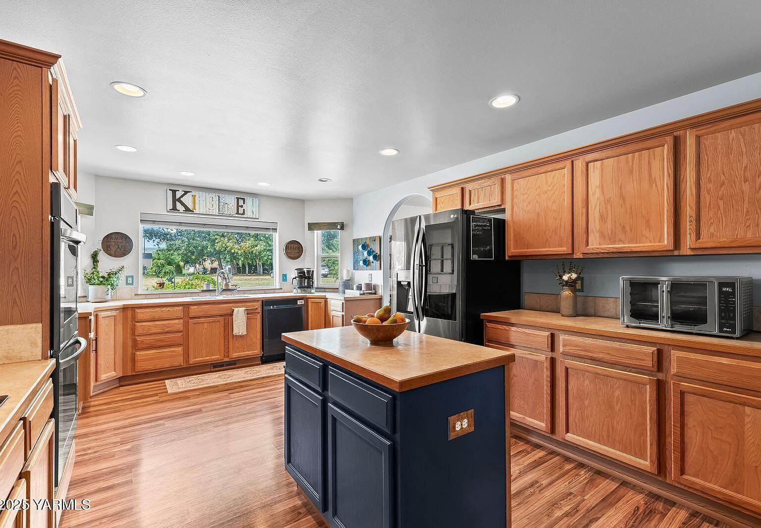 1880 Dilley Rd Tieton, WA 98947 | Single Family