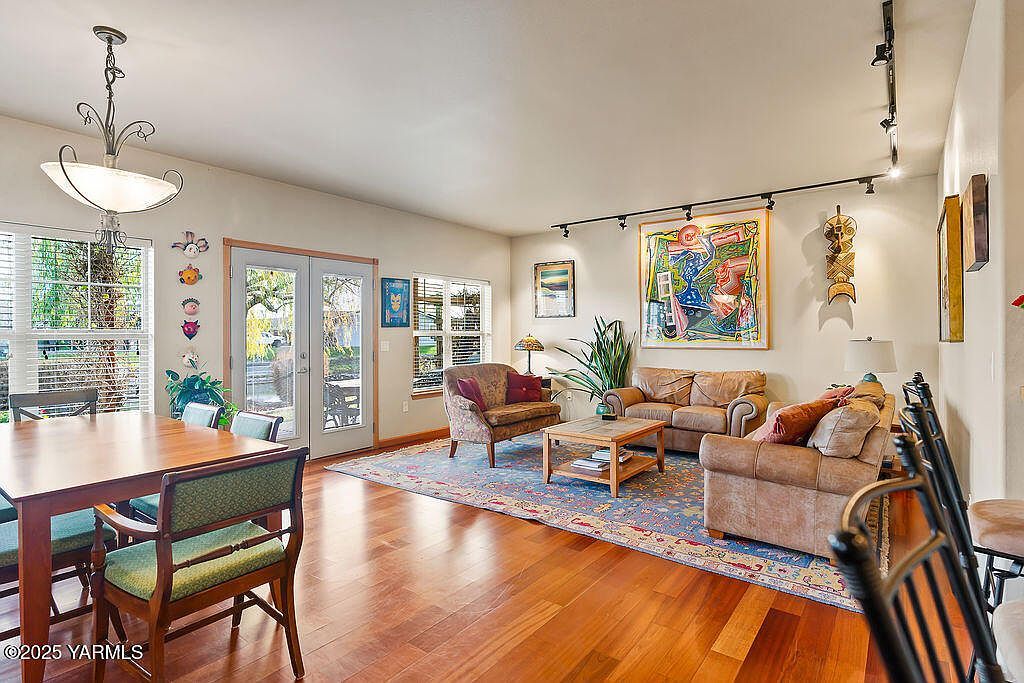 705 Kachess Ln Zillah, WA 98953 | Single Family