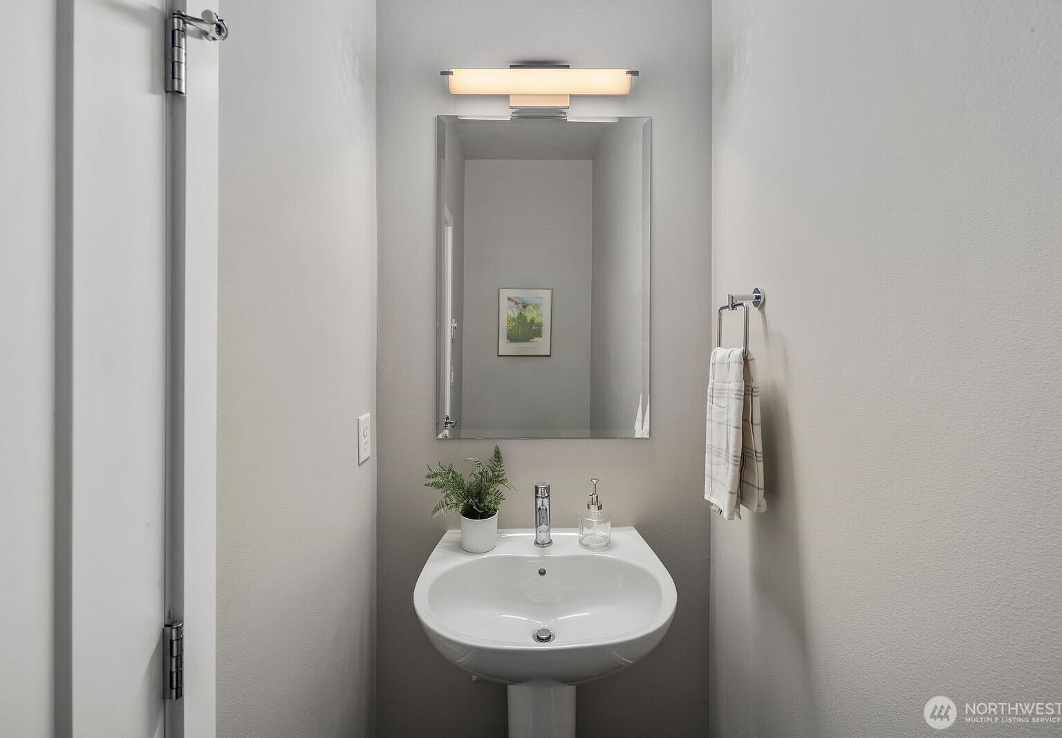 14517 1st Ave NE #D Seattle, WA 98155  | New build