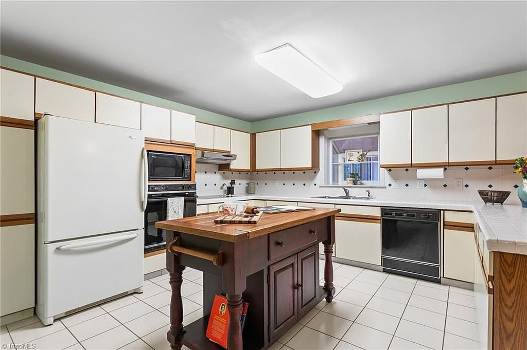 223 Wendy Oak Rd Reidsville, NC 27320  | Single Family