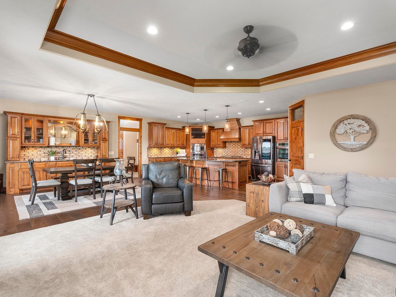 6300 S Hemingstone Trl Sioux Falls, SD 57108  | Single Family