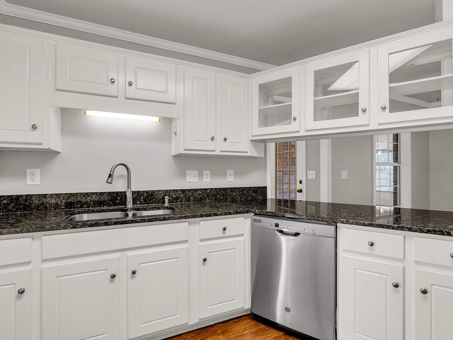 72 N Butternut Dr Columbus, MS 39705 | Single Family