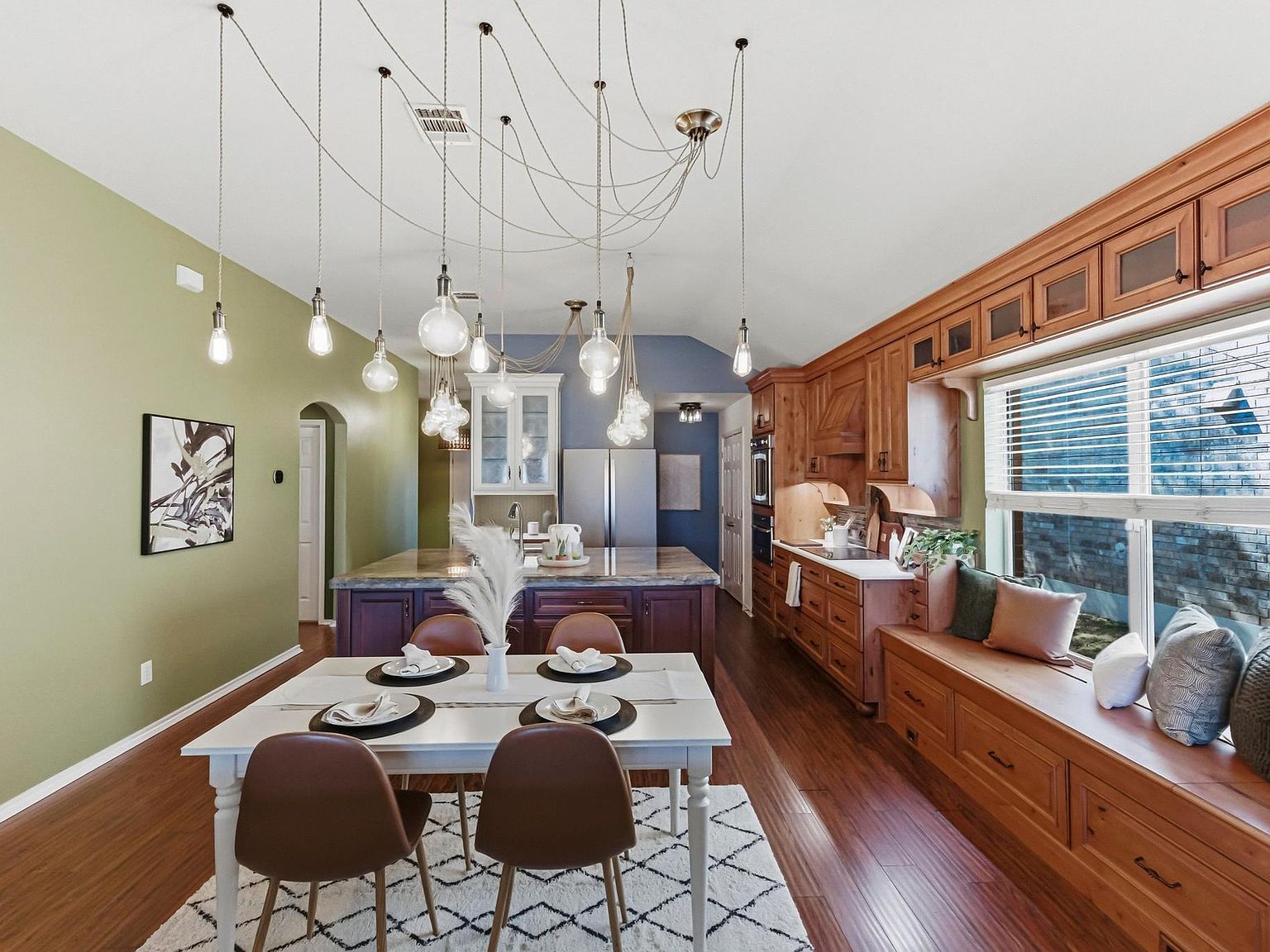 9207 Pioneer Forest Dr Austin, TX 78744 | Single Family