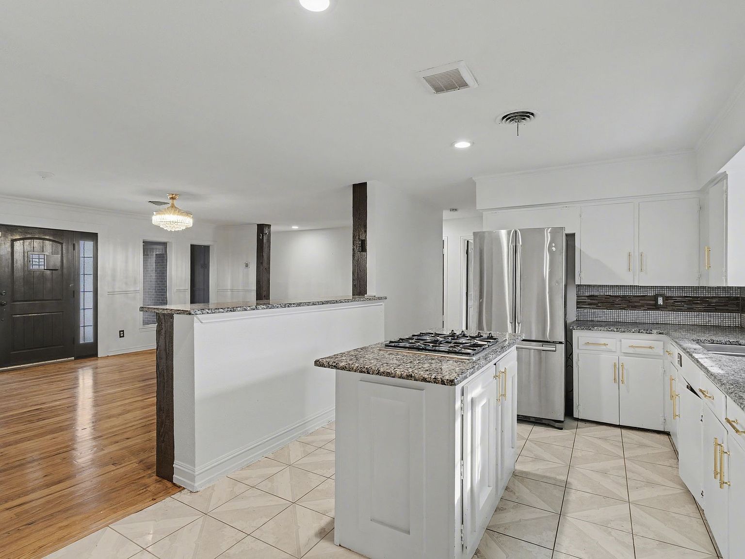 1714 E Union Bower Rd Irving, TX 75061  | Single Family