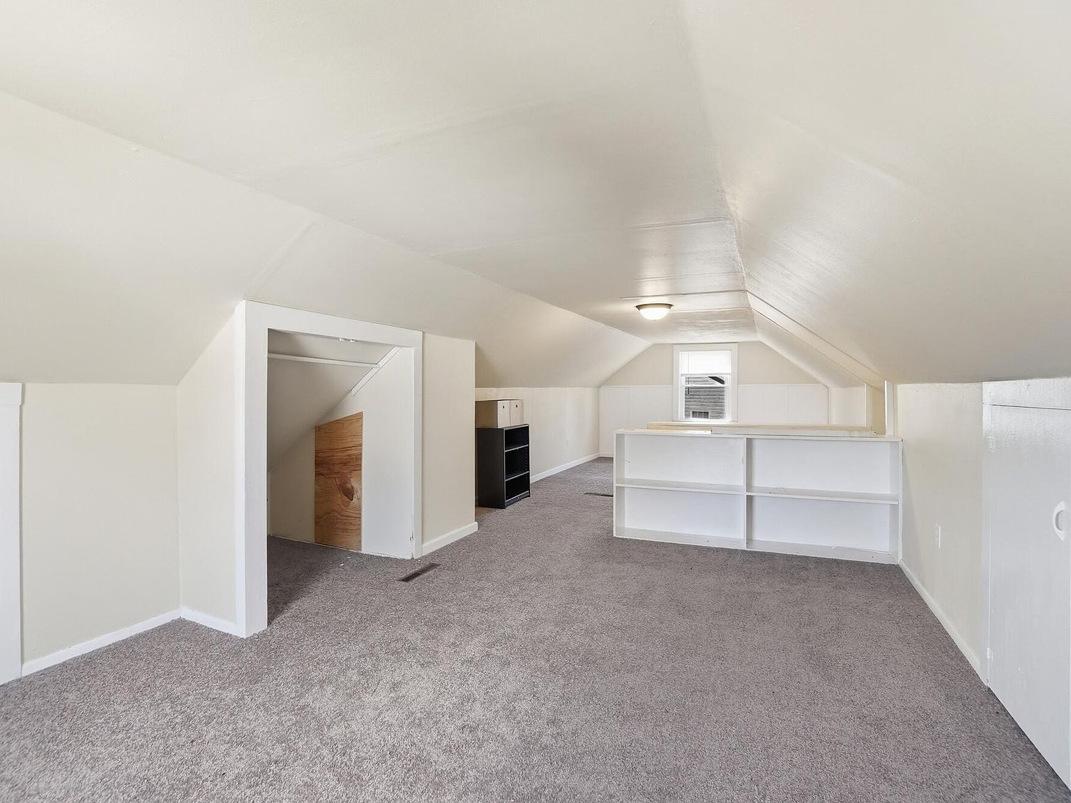 1835 S Sweetbriar Ln Springfield, OH 45505  | Single Family