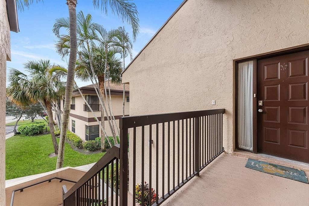 2684 Carambola Cir N #1768 Coconut Creek, FL 33066  | Condominium