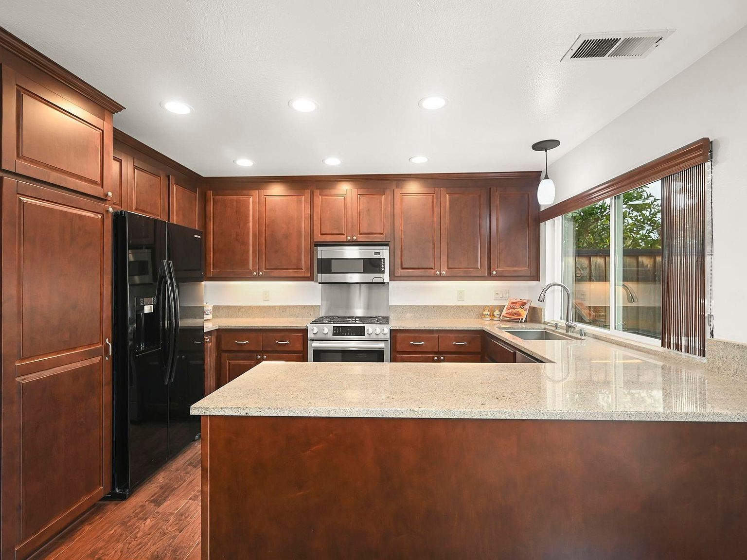 415 Orchard View Ave Martinez, CA 94553  | Single Family