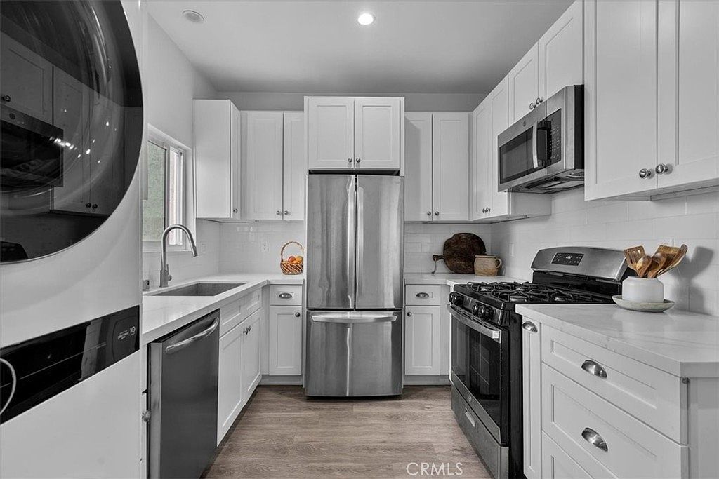 354 E 111th St Los Angeles, CA 90061  | Single Family