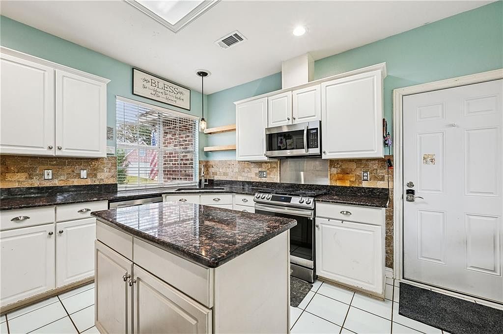 1824 Palmer Ct Mandeville, LA 70448  | Single Family