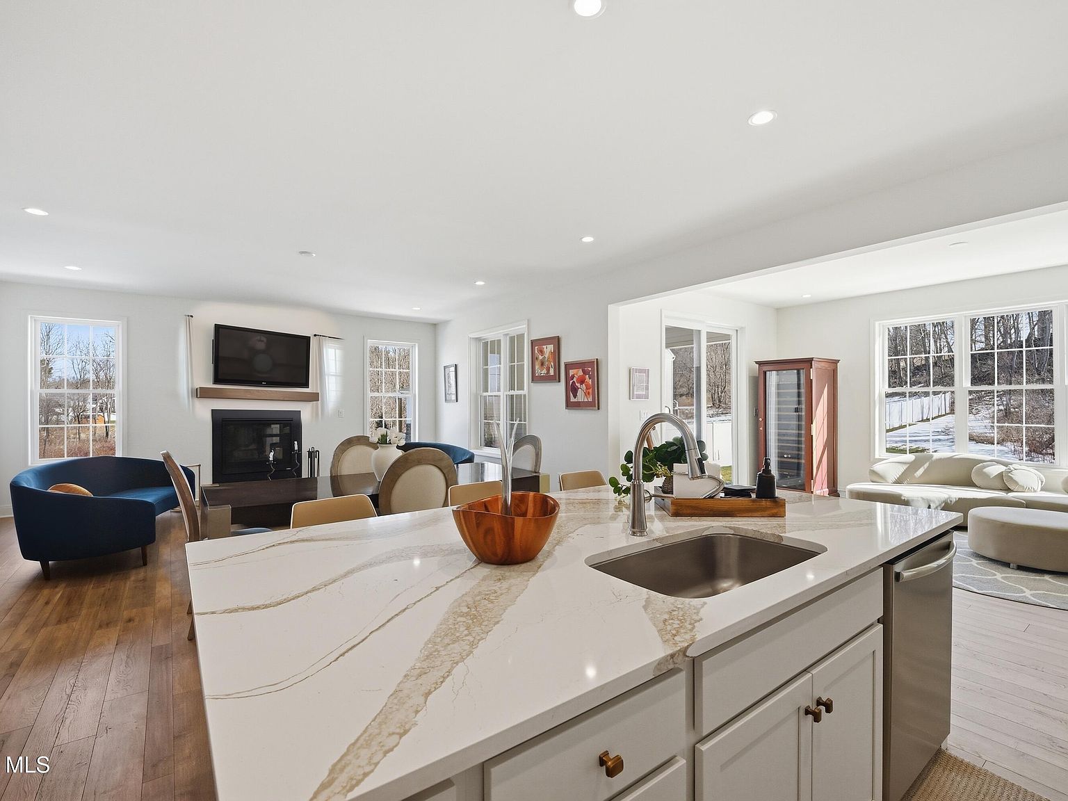 24 Wetherby Ct Cohoes, NY 12047  | Single Family