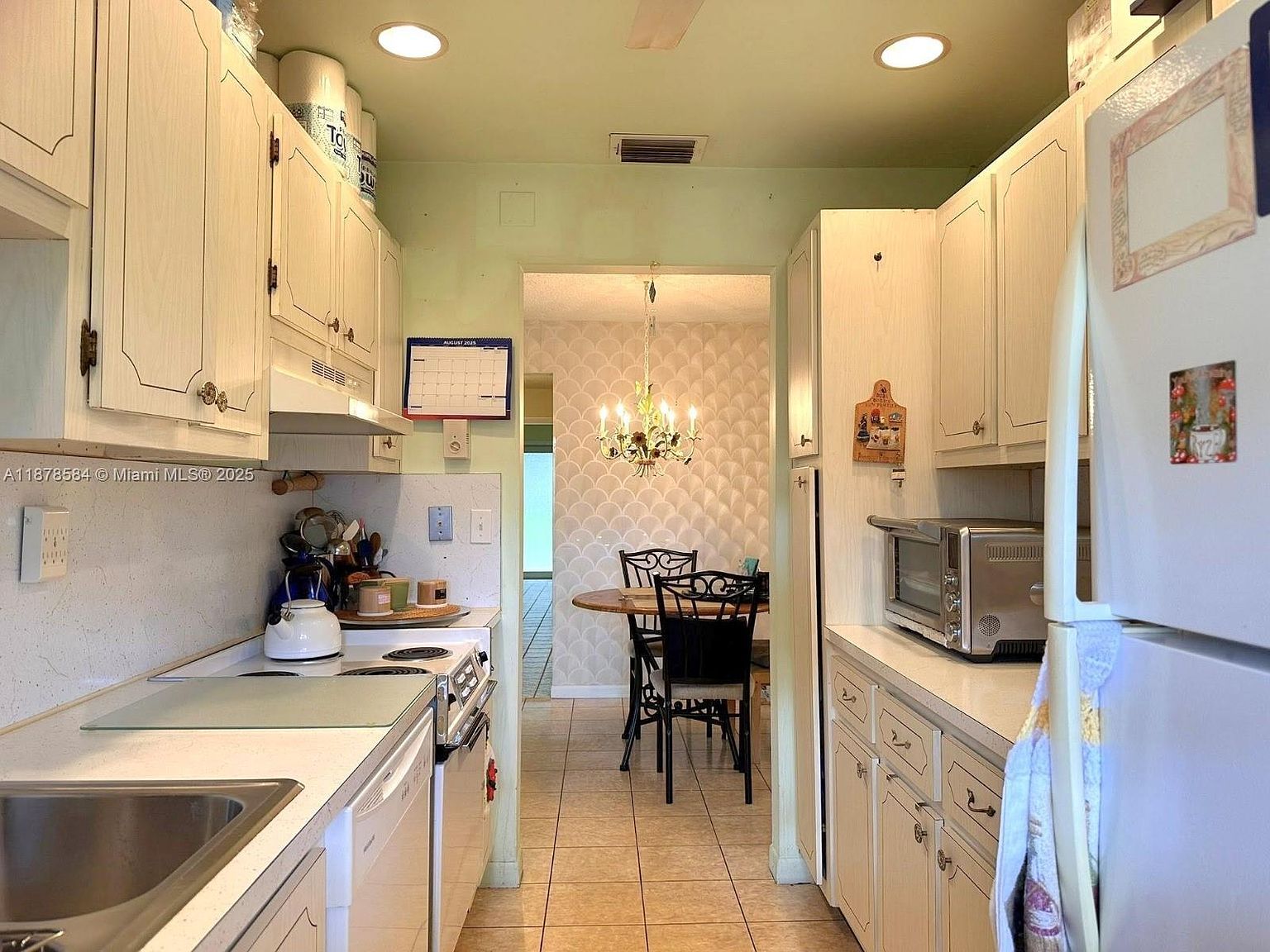 285 N High Point Blvd APT A Boynton Beach, FL 33435  | Condominium