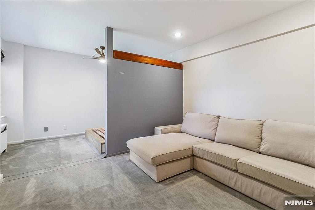 3050 Edwin Ave APT 2D Fort Lee, NJ 07024 | Condominium