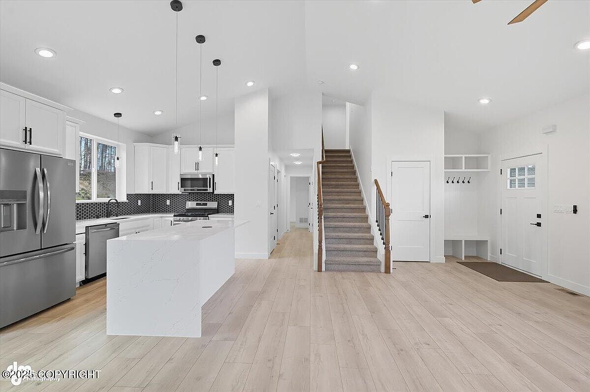 526 W Birdnest Dr Wasilla, AK 99654  | Single Family