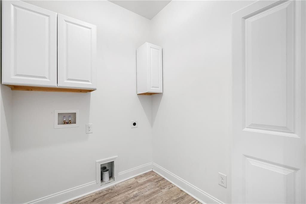 5745 Westwood Dr Cumming, GA 30040  | Single Family