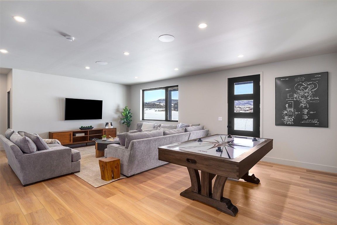 23395 Stageline Ave Oak Creek, CO 80467  | Single Family