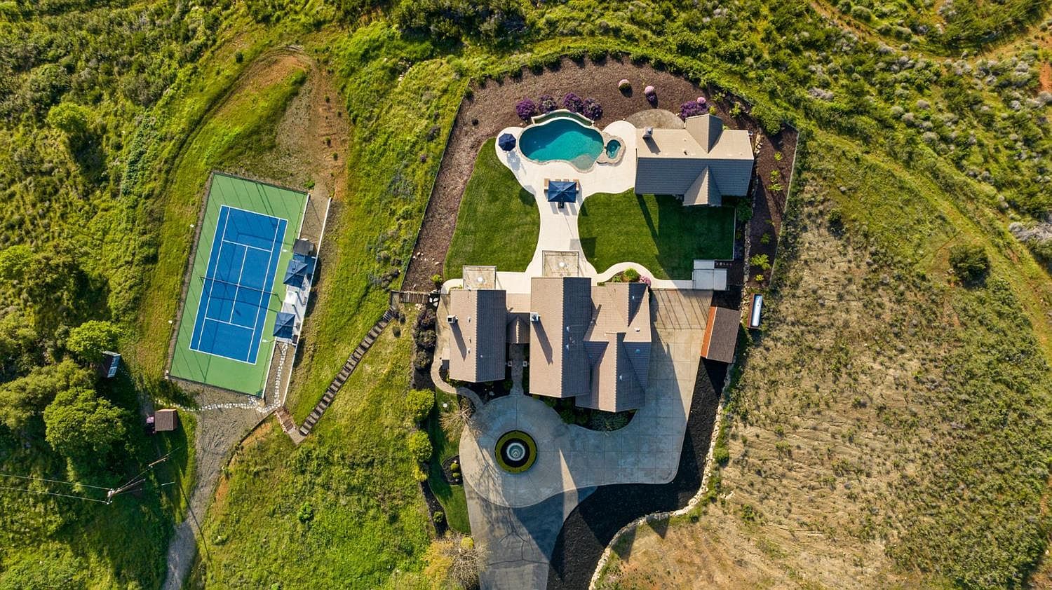 2001 Salmon Valley Ln El Dorado Hills, CA 95762  | Single Family