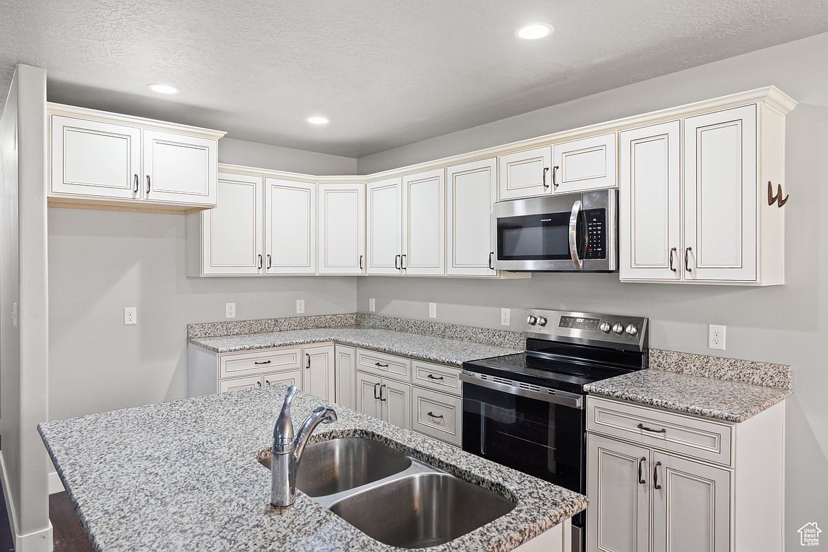 1848 E American Way UNIT 5 Eagle Mountain, UT 84005  | Single Family