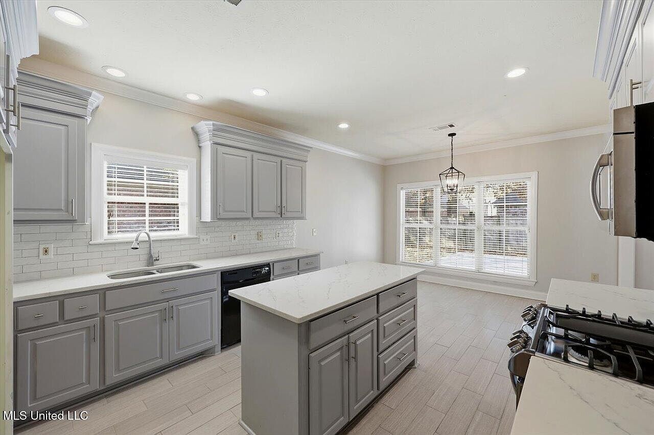 121 Covey Run Madison, MS 39110 | Single Family