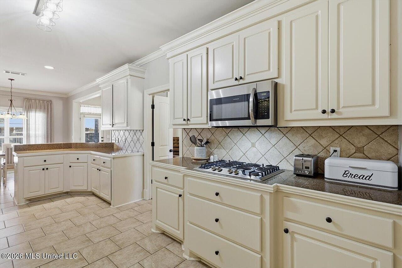 103 Crabapple Grv Madison, MS 39110  | Single Family