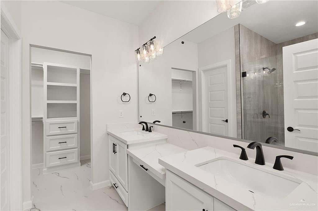 3901 La Paloma Dr San Juan, TX 78589 | Single Family