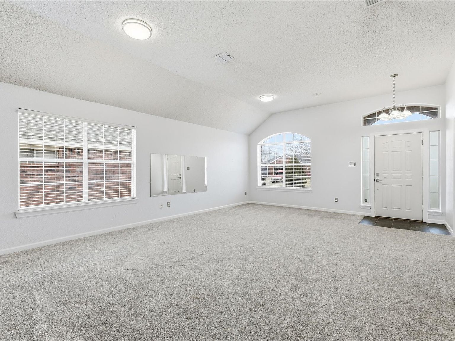 218 Quail Meadows Ln Arlington, TX 76002  | Single Family