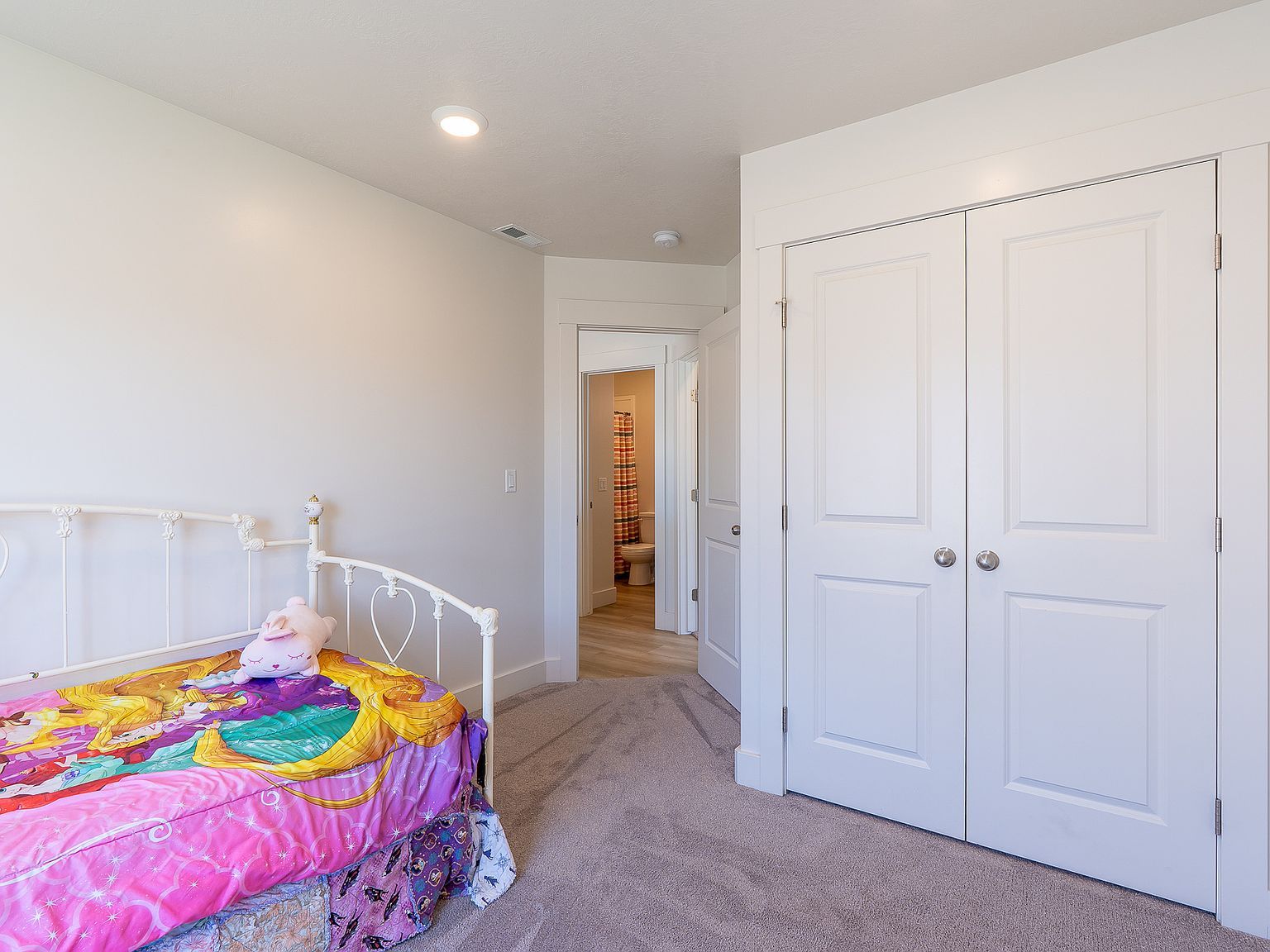 536 N 770th Smithfield, UT 84335  | Single Family