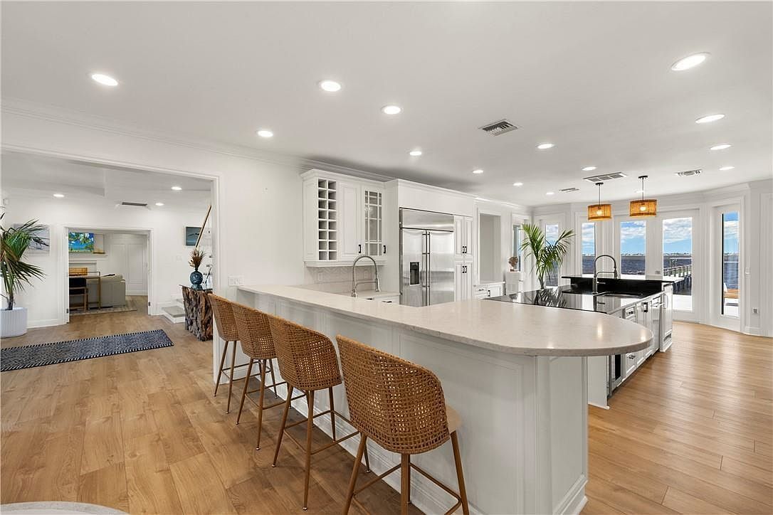 8451 Casa Del Rio Ln Fort Myers, FL 33919  | Single Family