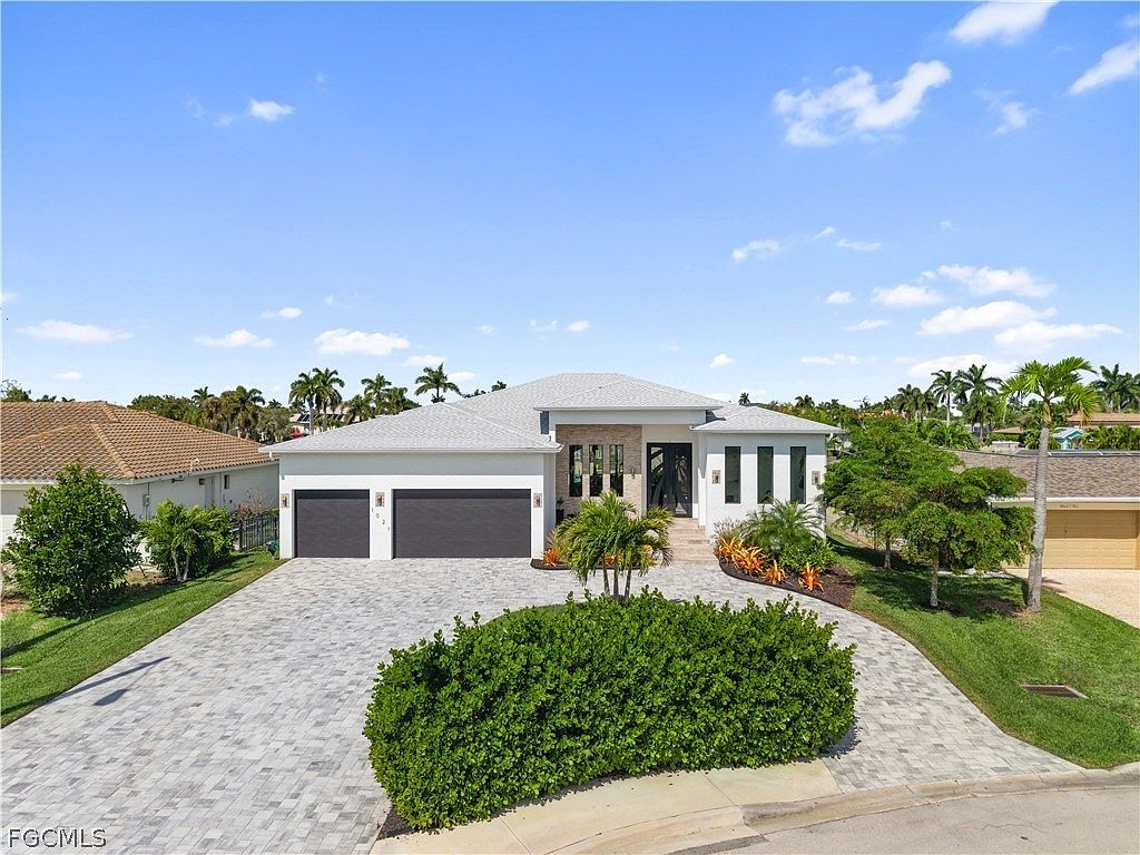 1021 Lucerne Ave Cape Coral, FL 33904  | Single Family