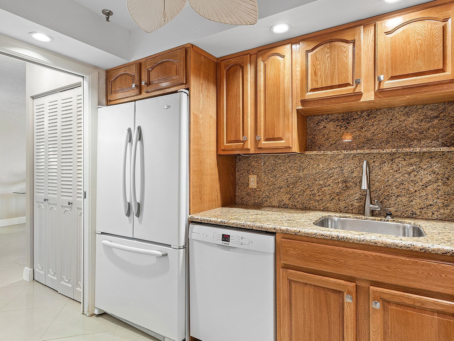 4505 S Ocean Blvd APT 306 Highland Beach, FL 33487  | Condominium