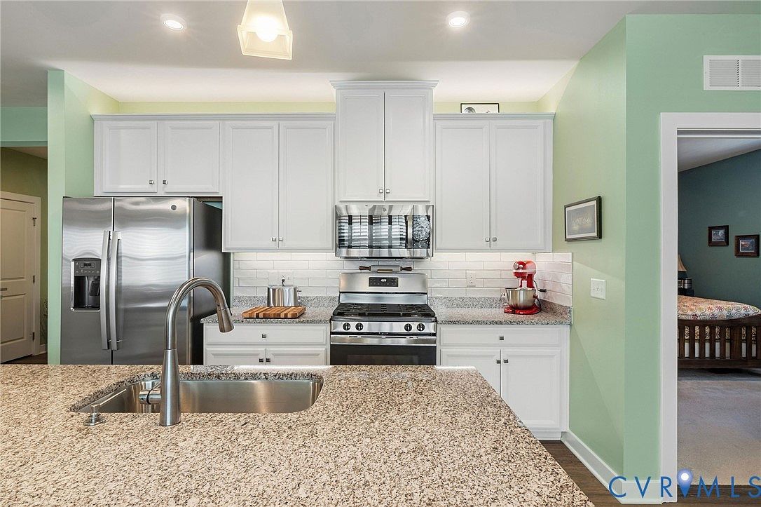 6645 Citory Way #106 Moseley, VA 23120  | Condominium