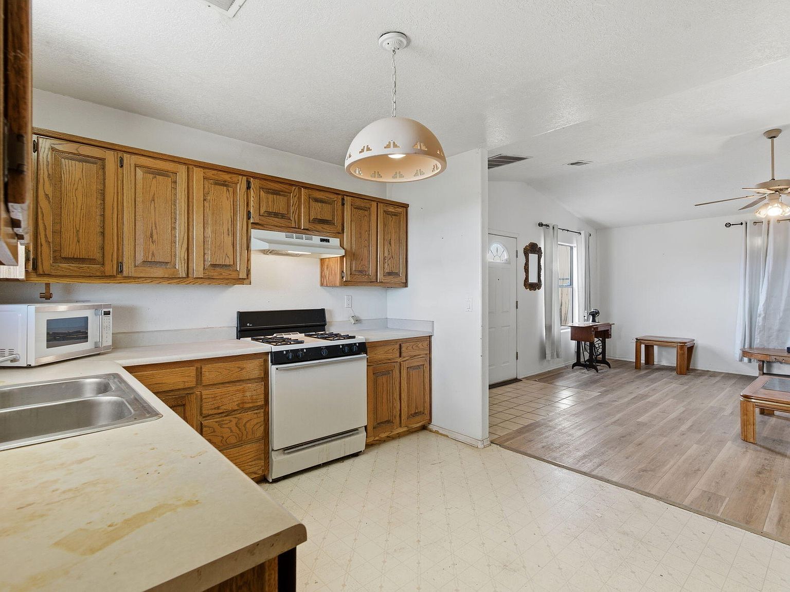 38 Sheba Pl Los Lunas, NM 87031  | Single Family