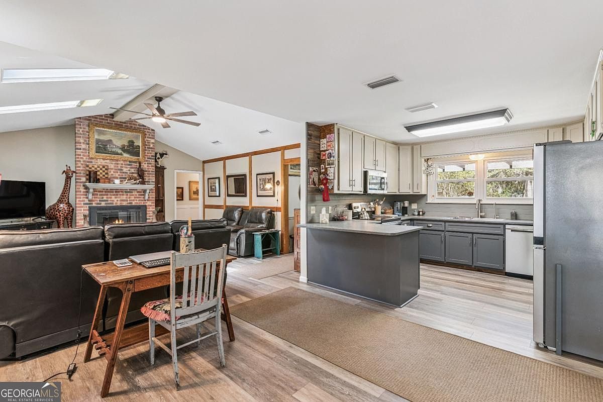 139 Mackay Dr Brunswick, GA 31525  | Single Family