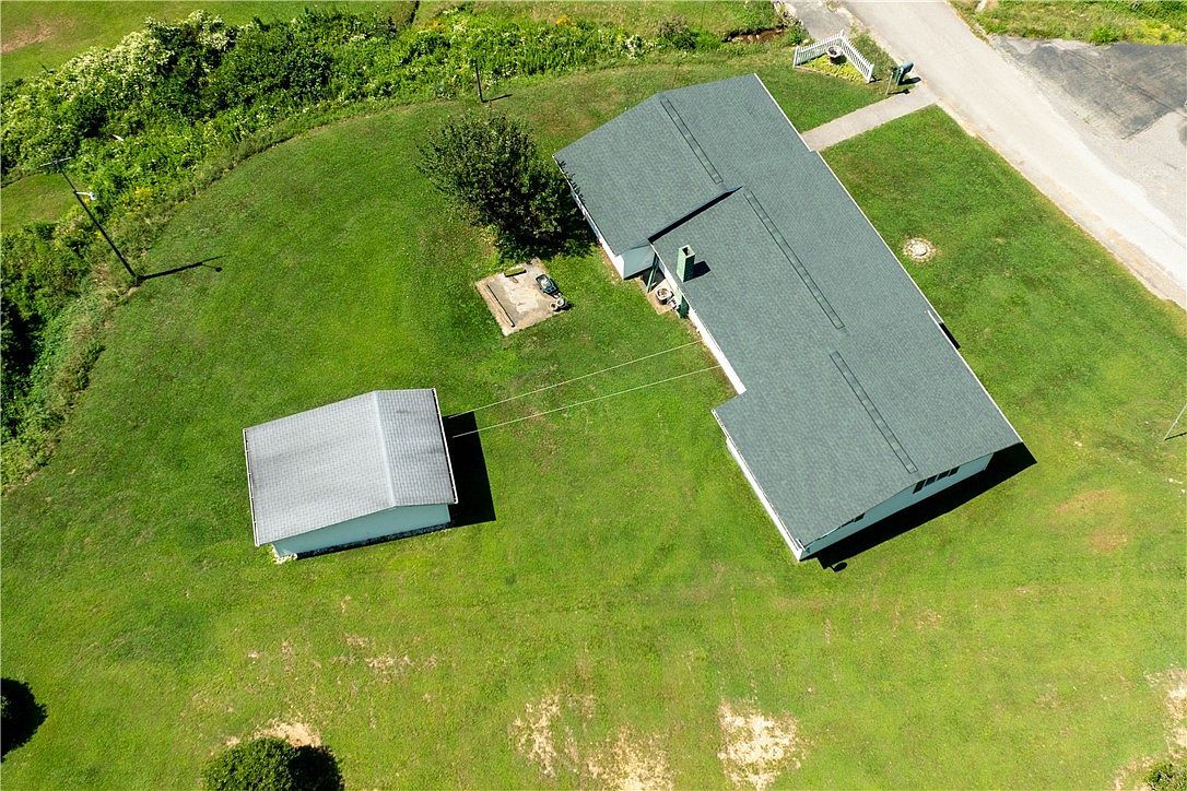 200 Brown Hill Rd Markleysburg, PA 15459  | Single Family