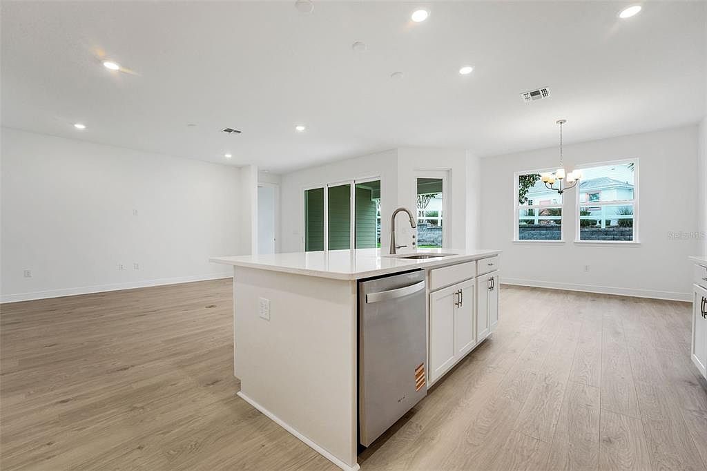 991 Fiesta Key Cir Lady Lake, FL 32159 | Single Family