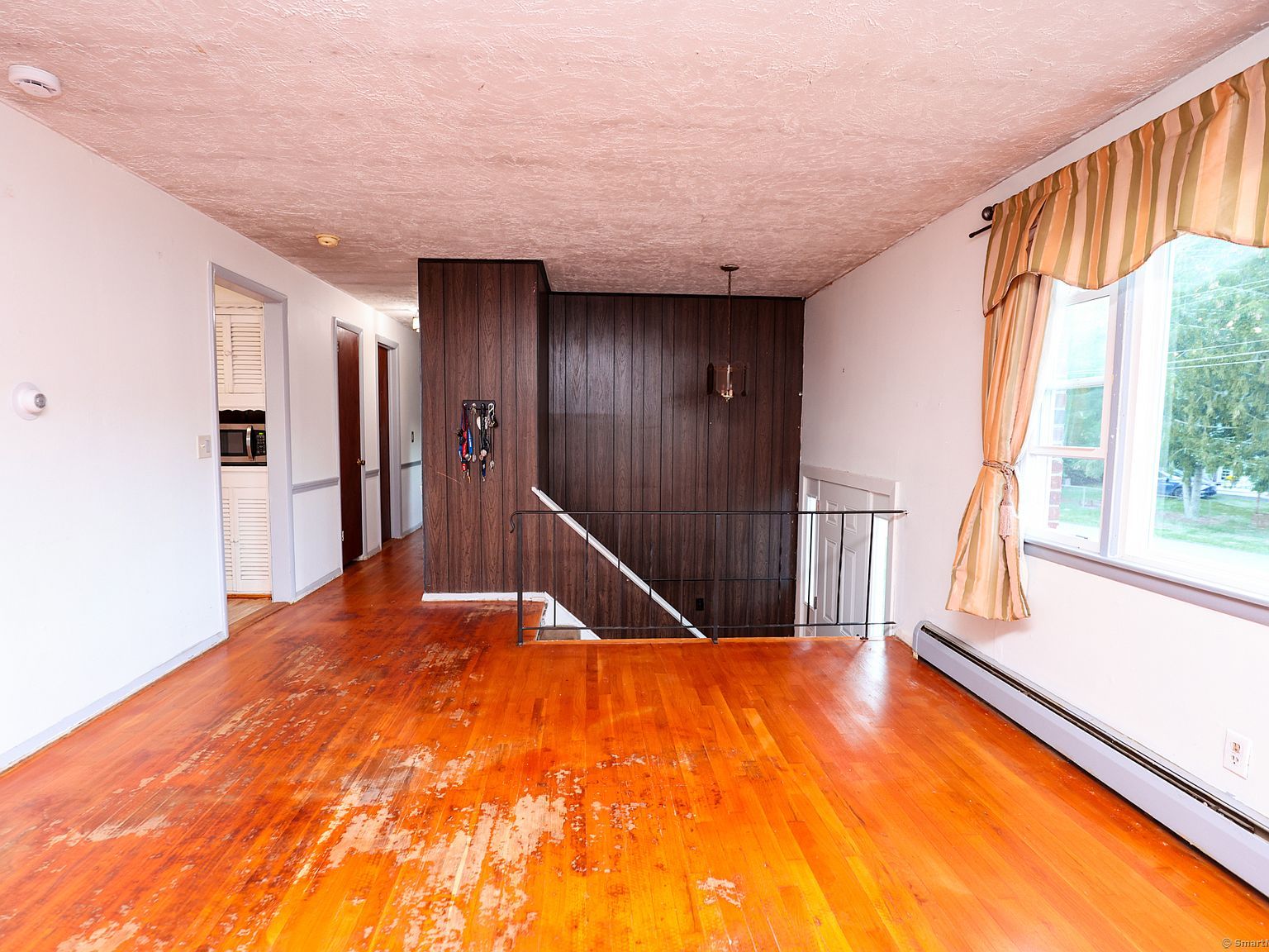 17 Brookside Ln Groton, CT 06340  | Single Family