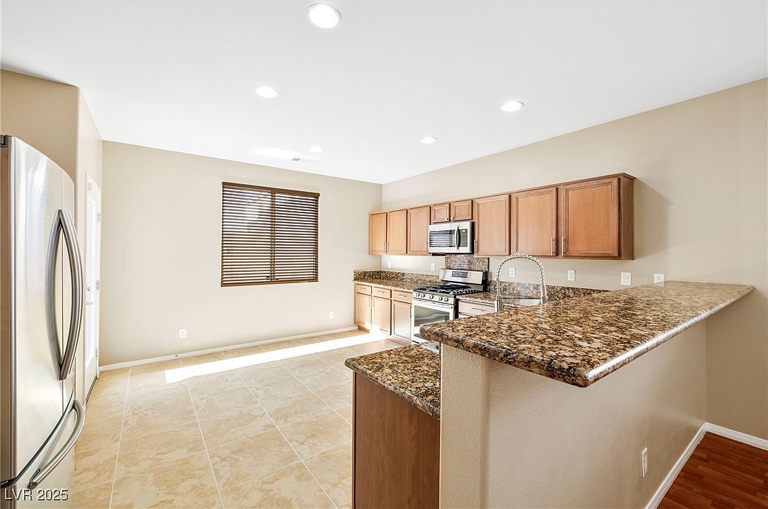 10664 Mount Jefferson Ave Las Vegas, NV 89166  | Single Family